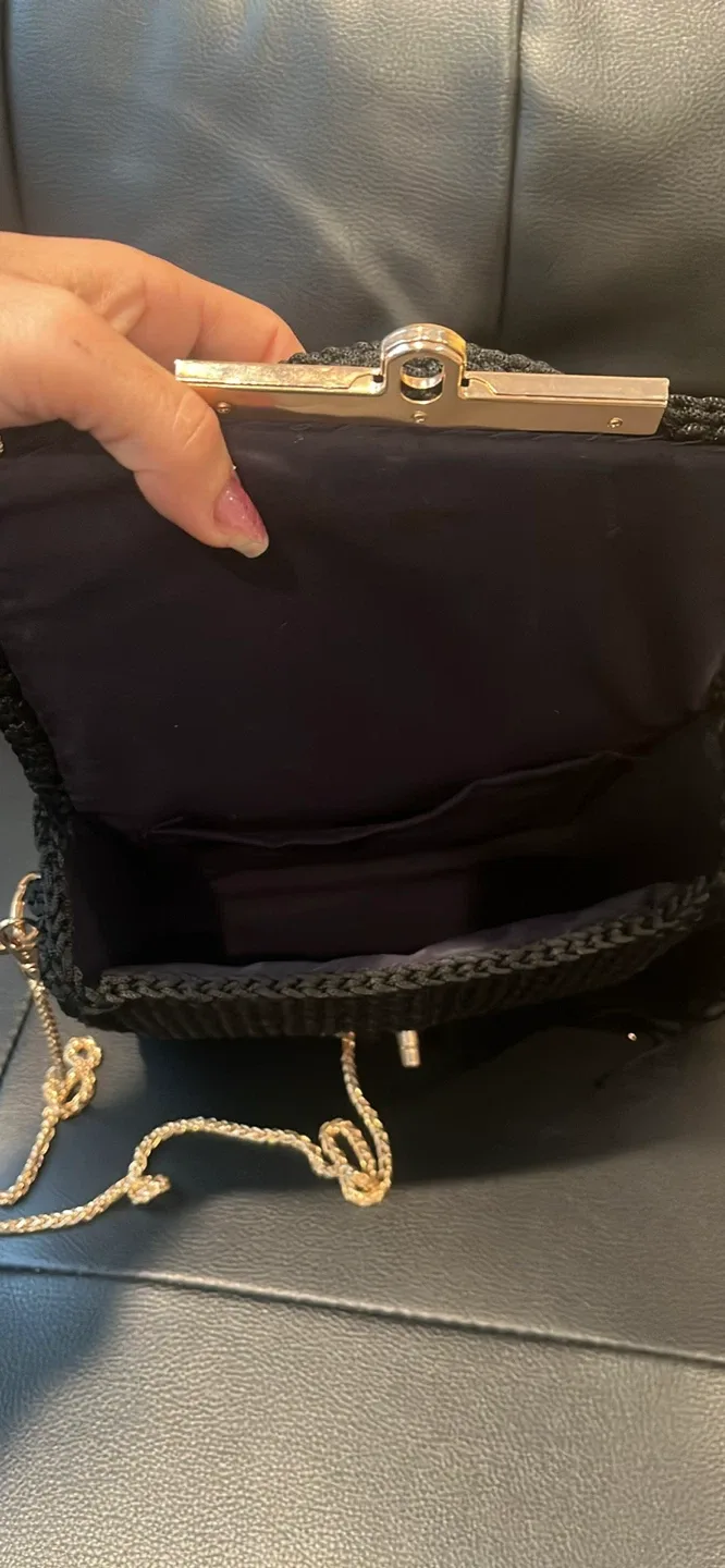 Handmade Crochet Black & Grey Shoulder Bag image indicator(4)