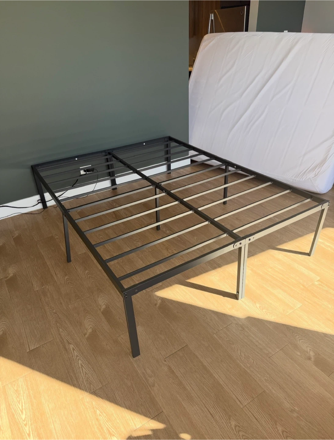 Metal Bed Frame - Queen Size