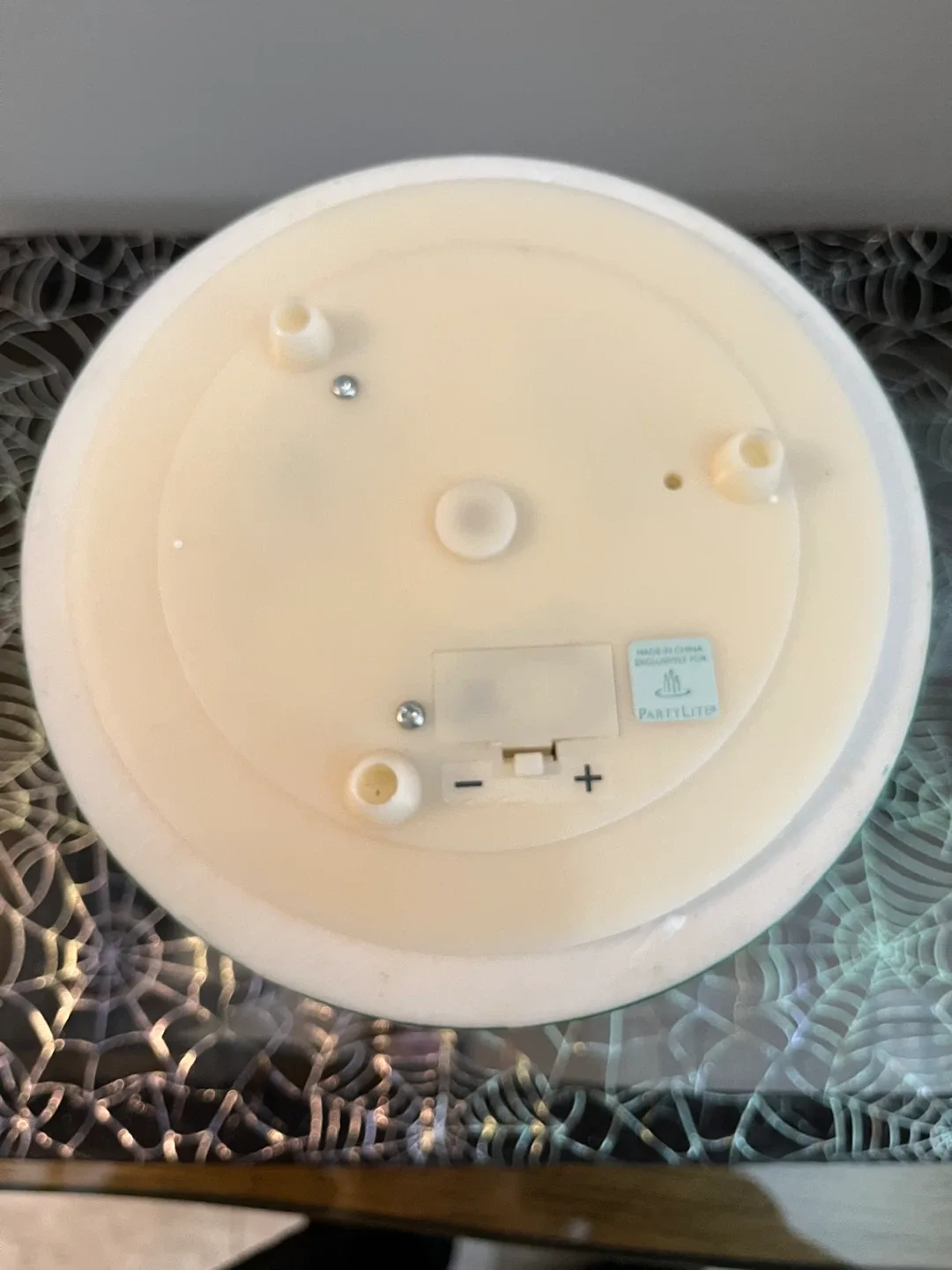 Partylite Santa Snow Globe Candle Holder image indicator(4)