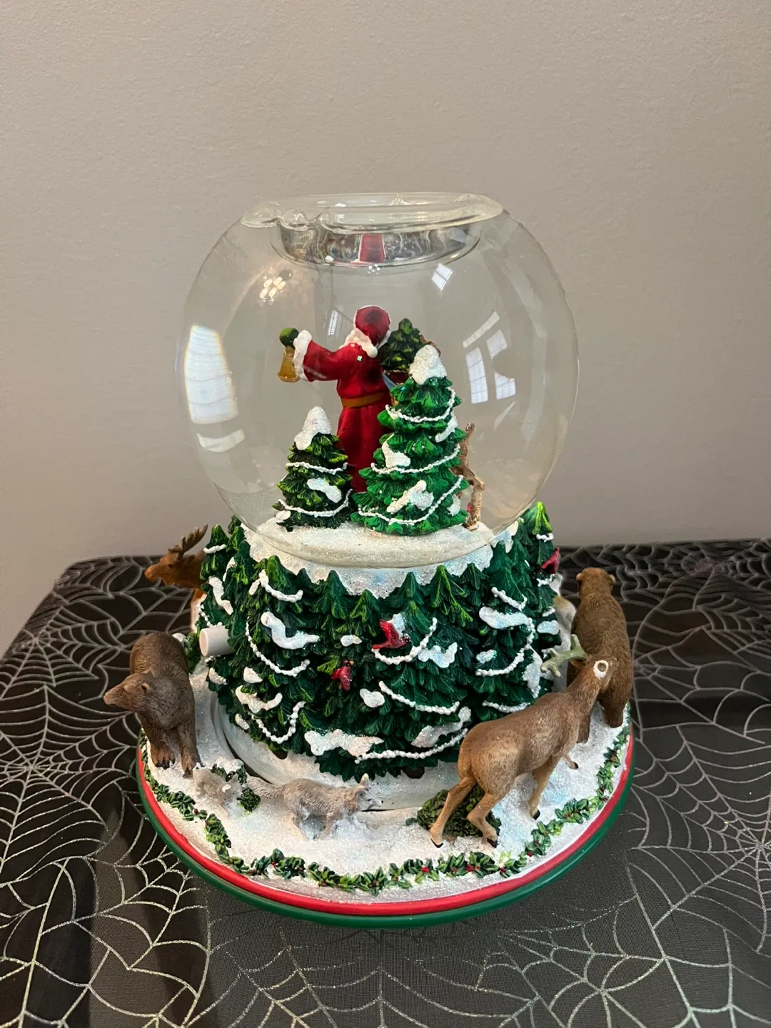 Partylite Santa Snow Globe Candle Holder image indicator(3)
