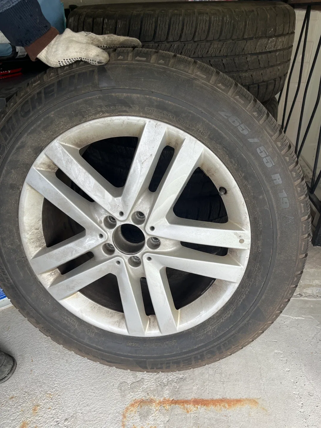 Set of 4 Tires 265/55R19 image indicator(2)