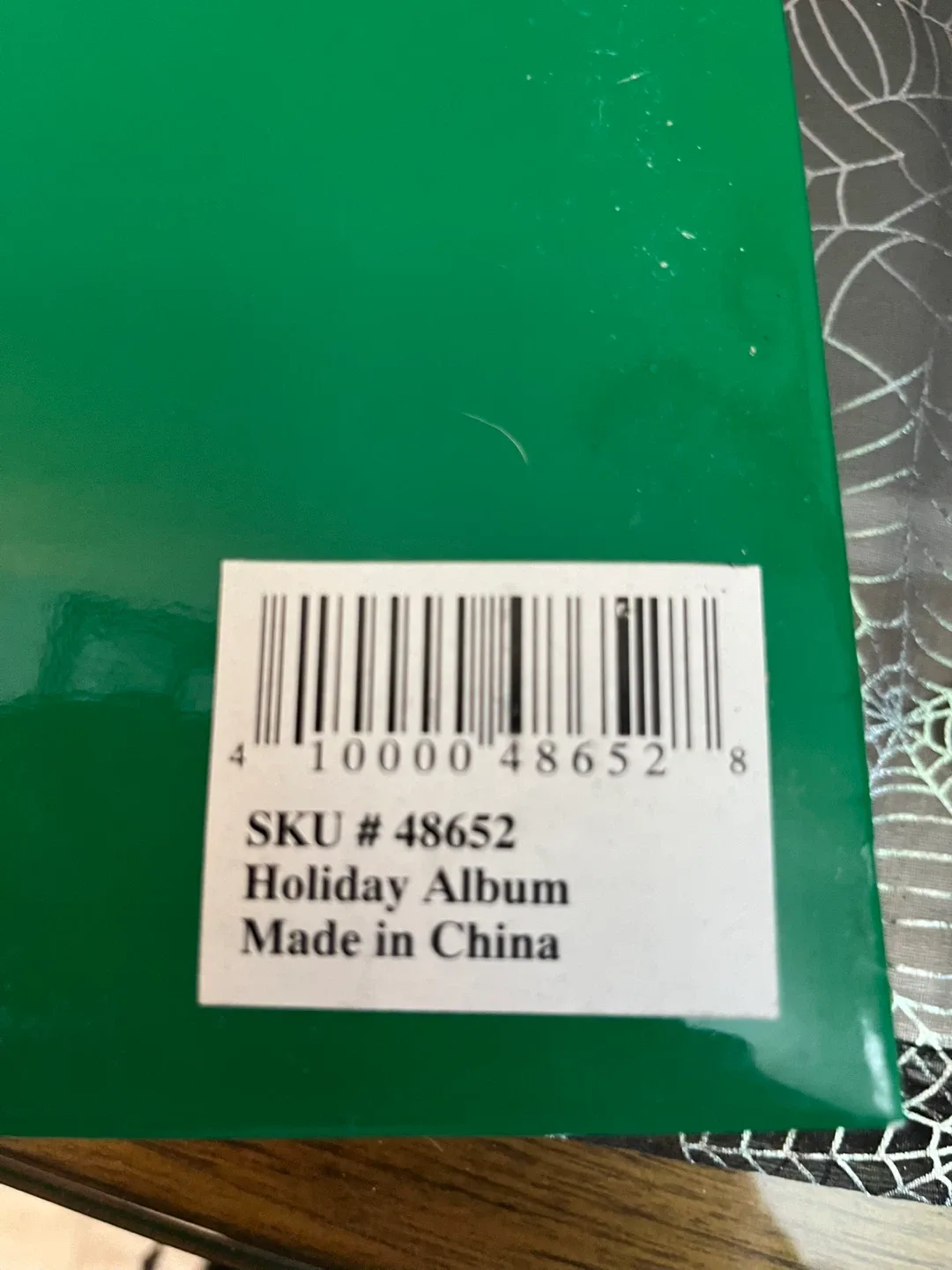 Holiday Album - Holds 200 Photos, 3"x5" or 4"x6" image indicator(7)