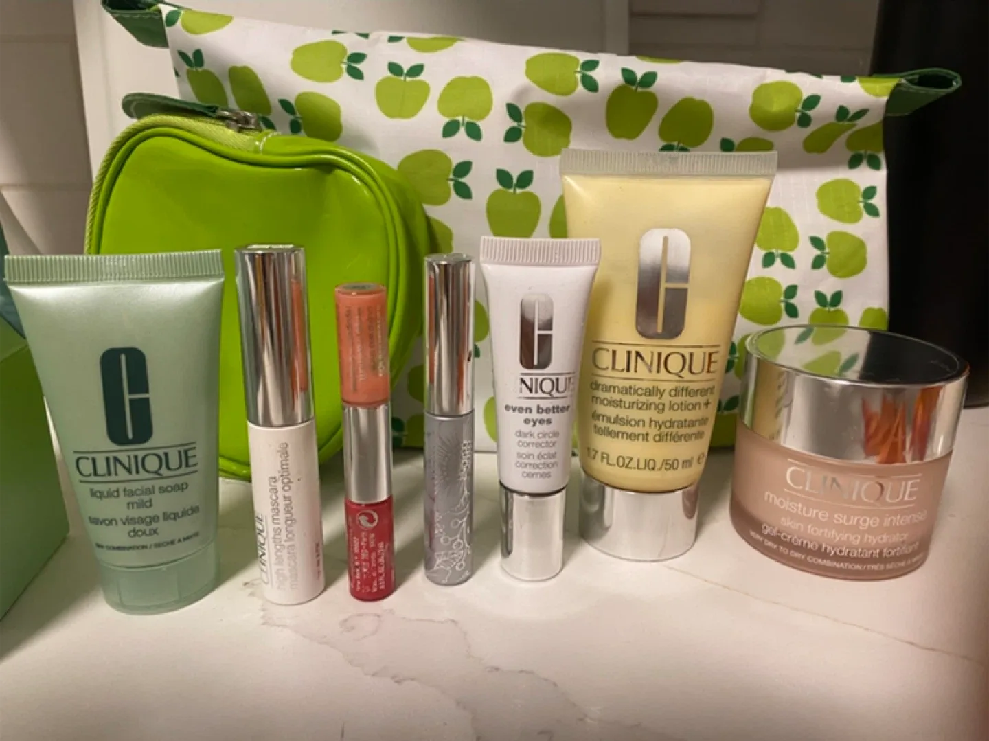 Clinique Skincare & Makeup Set 🌸new image indicator(2)