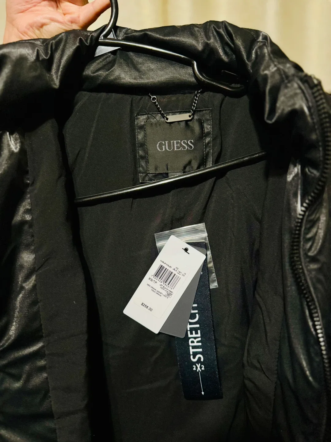 Guess Black Puffer Coat XS image indicator(2)