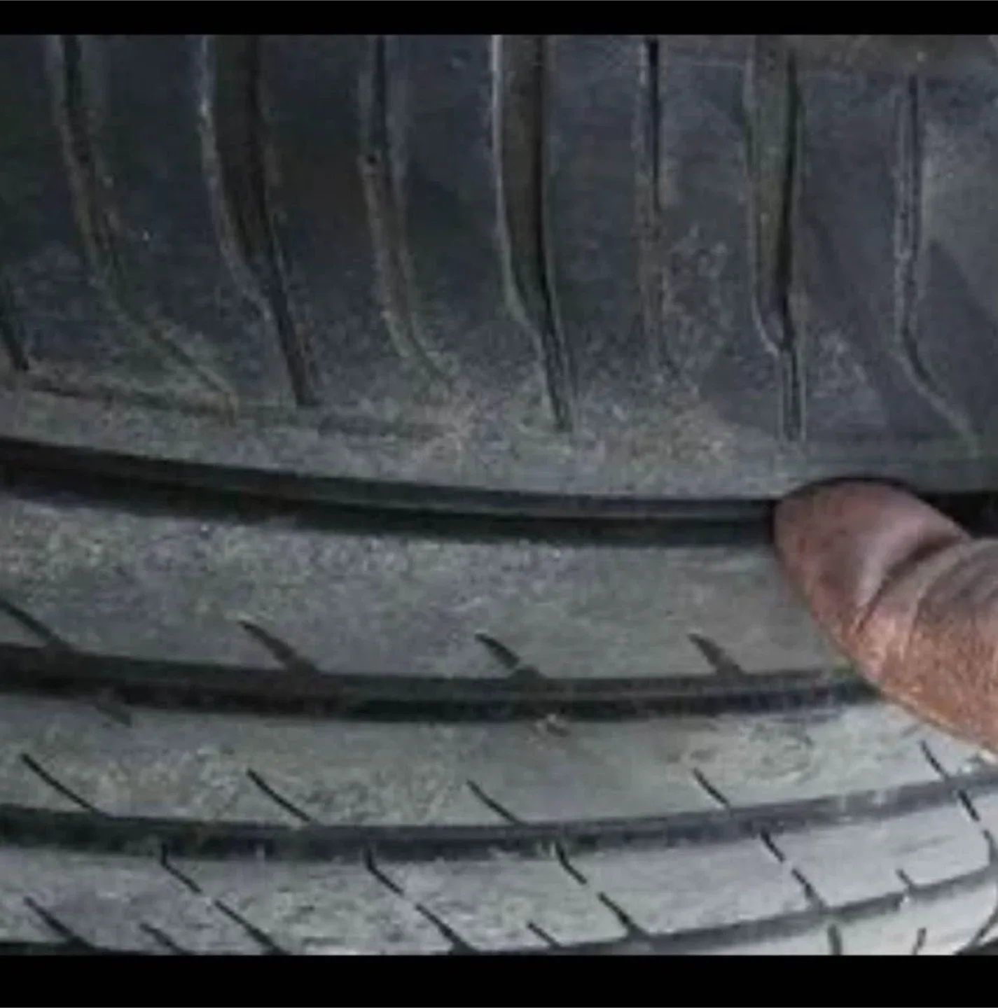 Kia rondo All sessions tires 205/55z/R16 image indicator(2)