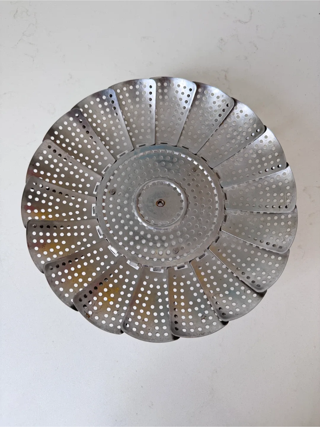 Collapsible Stainless Steel Steamer Basket image indicator(3)