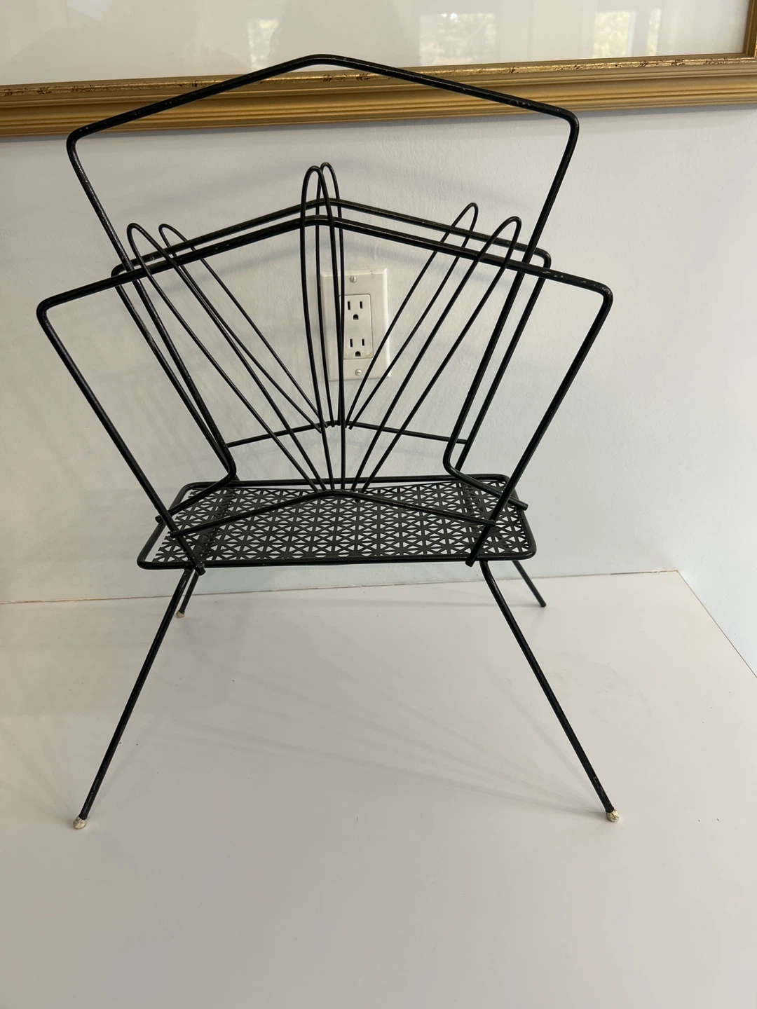 Vintage Metal Magazine Rack - Black