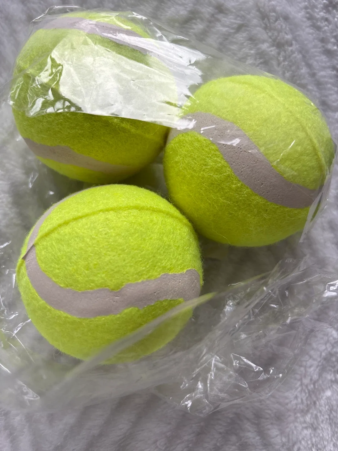 Pet Tennis Balls - Set of 3 image indicator(2)