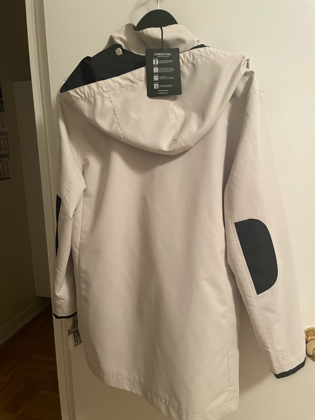 London Fog Raincoat - NEW with tags - photo 3
