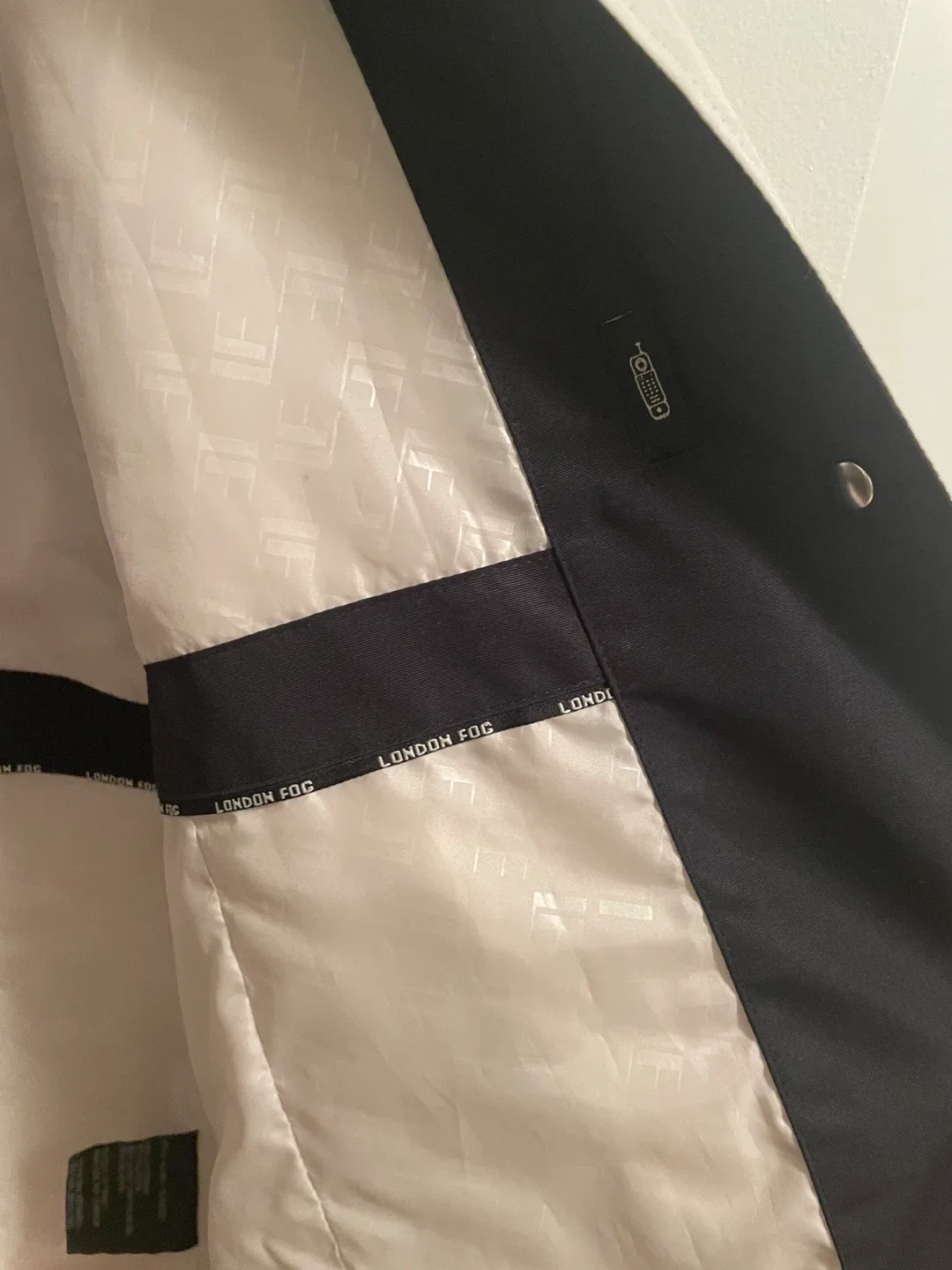 London Fog Raincoat - NEW with tags image indicator(7)