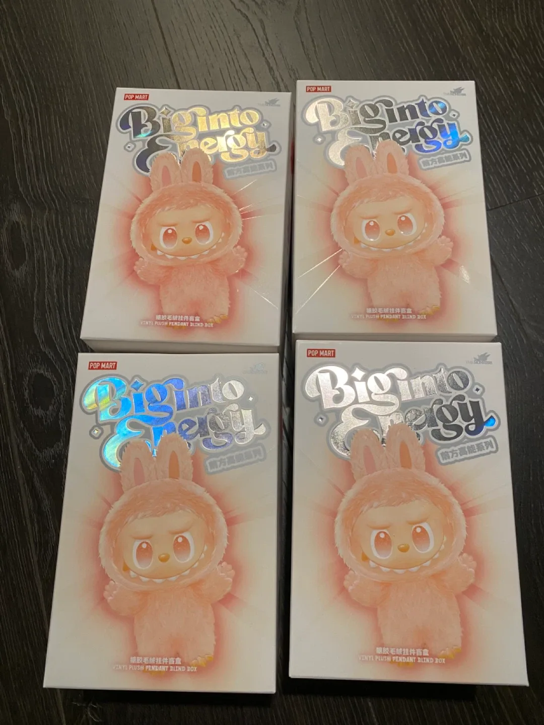 LABUBU HAVE A SEAT EXCITING MAC BIG INTO ENERGY image indicator(2)