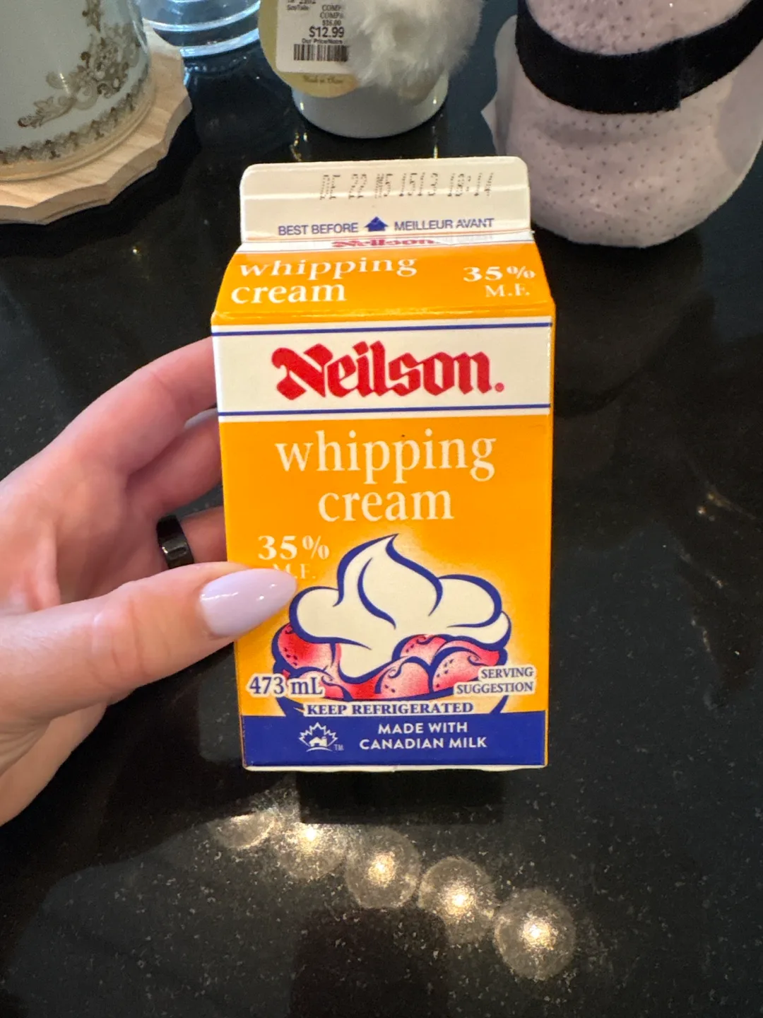 Neilson Whipping Cream 35% M.F. thumbnail
