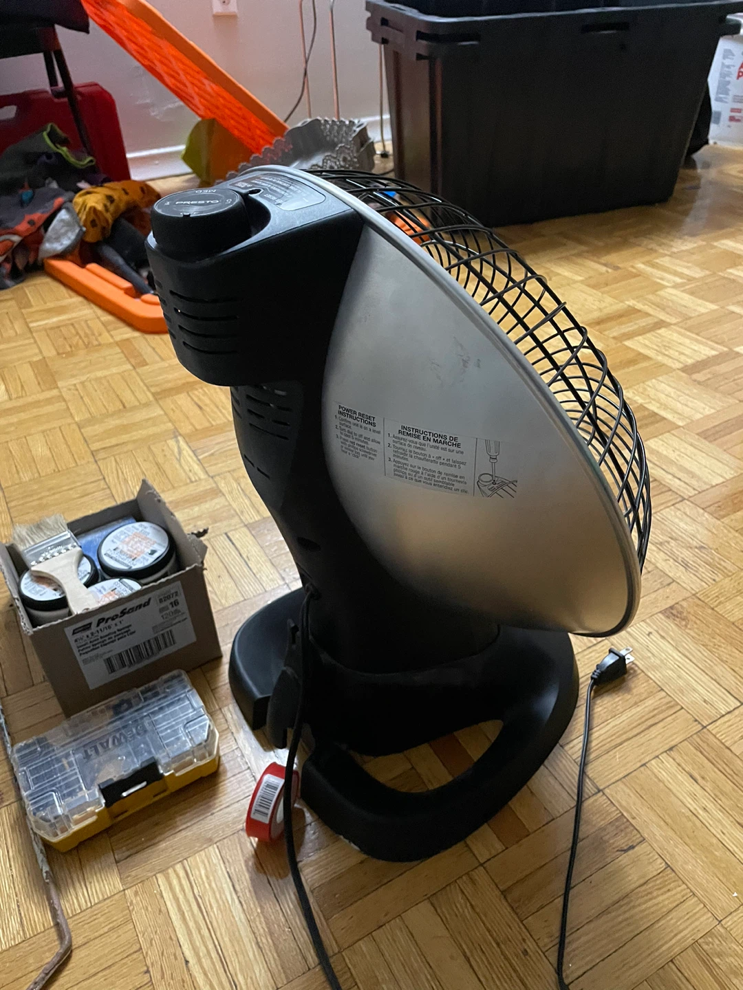 Presto HeatDish Electric Heater - photo 2