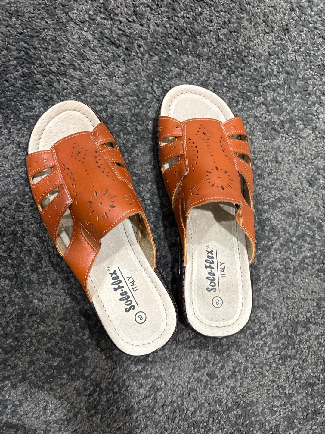 Walking on cloud Sole-Flex Italy Sandals - Size 8