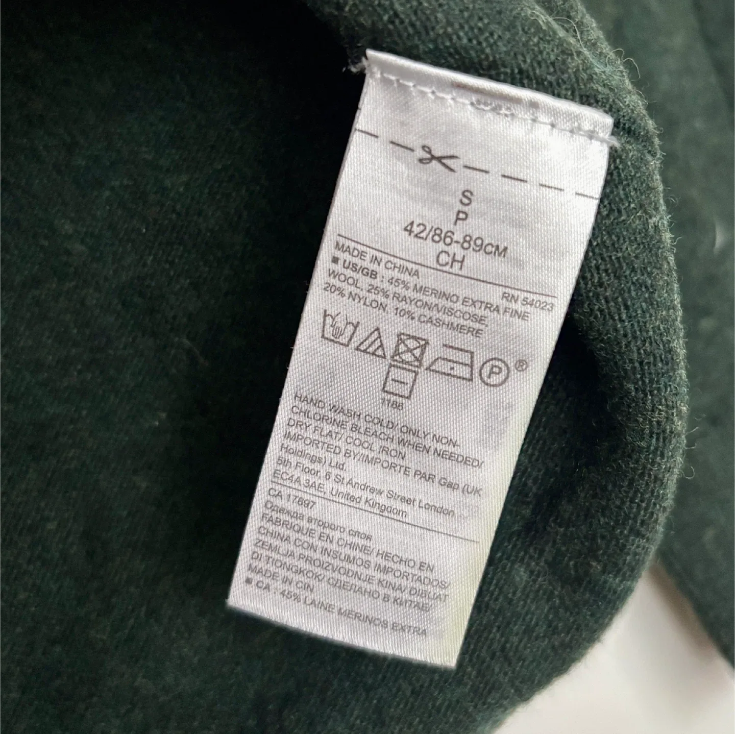 Banana Republic Merino Wool Blend Sweater - Size S image indicator(3)