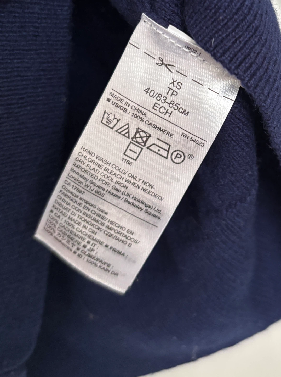 Banana Republic Cashmere Sweater - XS - photo 3