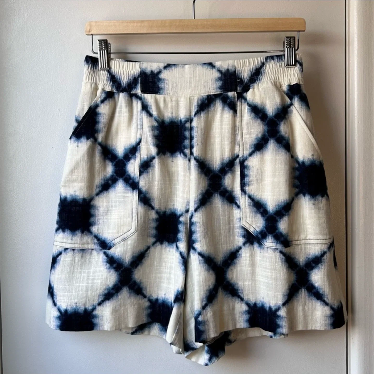 New Massimo Dutti Indigo Shibori Shorts - Size 6 image indicator(3)