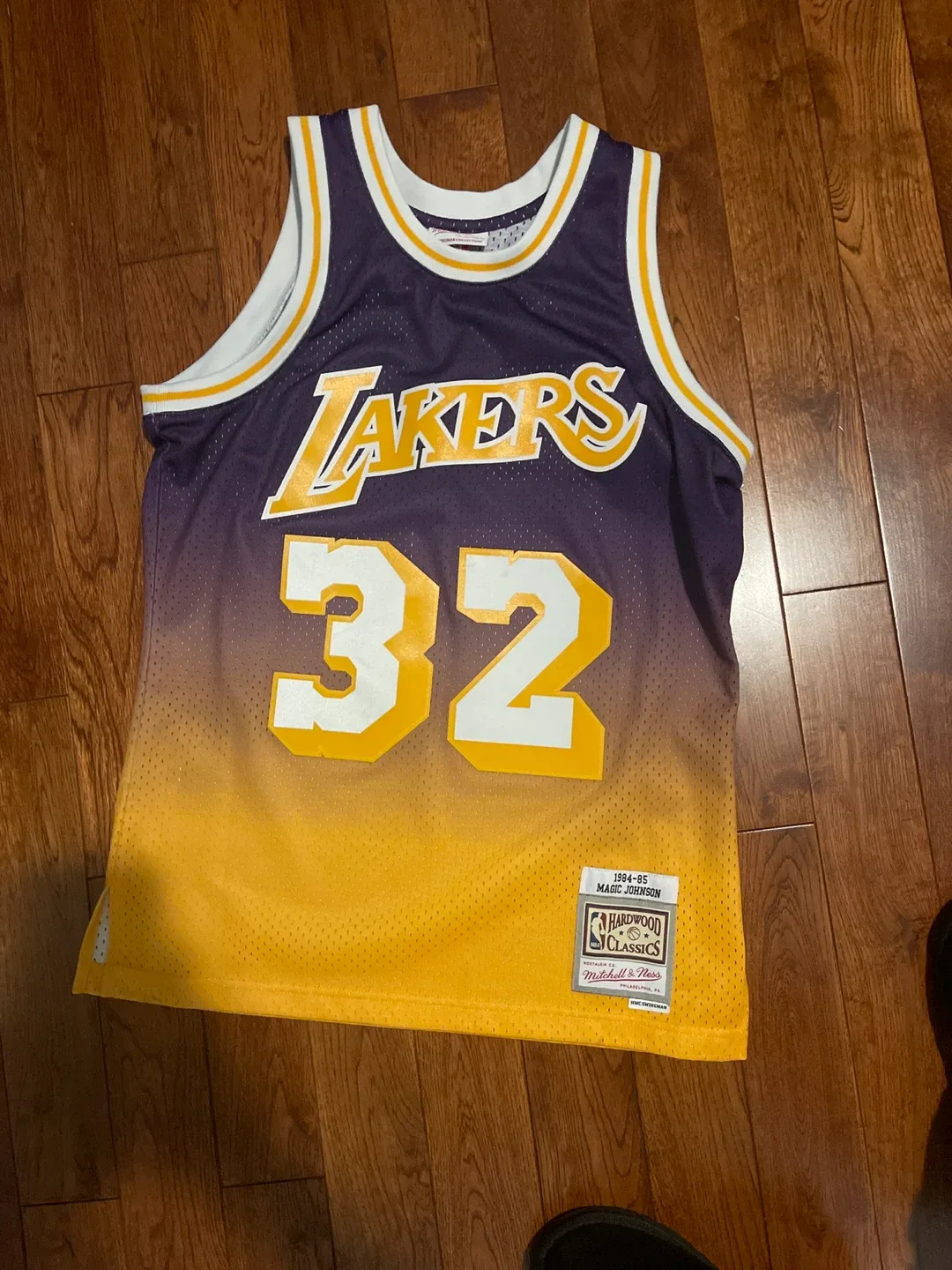 Magic Johnson Lakers Jersey, Size M image indicator(2)