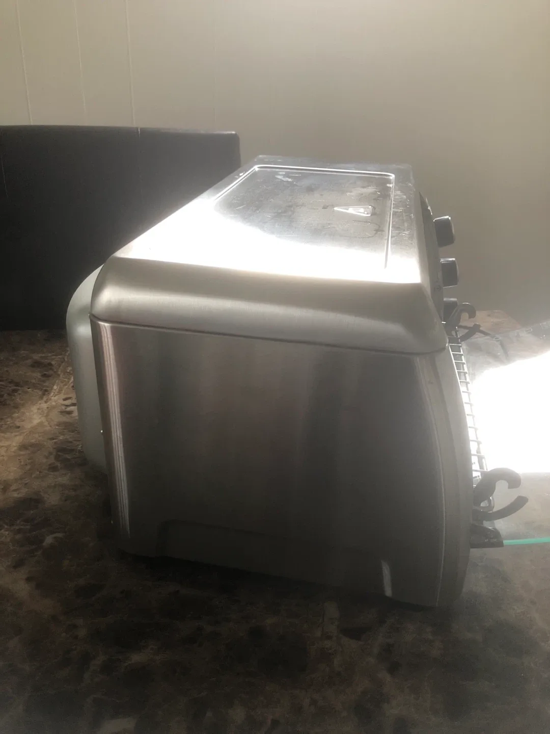 Toaster Oven - Good Condition image indicator(5)