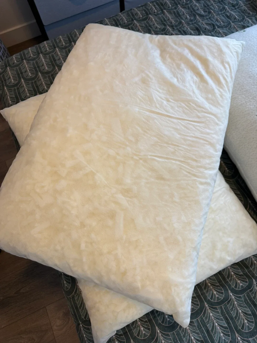 Bamboo Pillow Set - Standard Size image indicator(2)