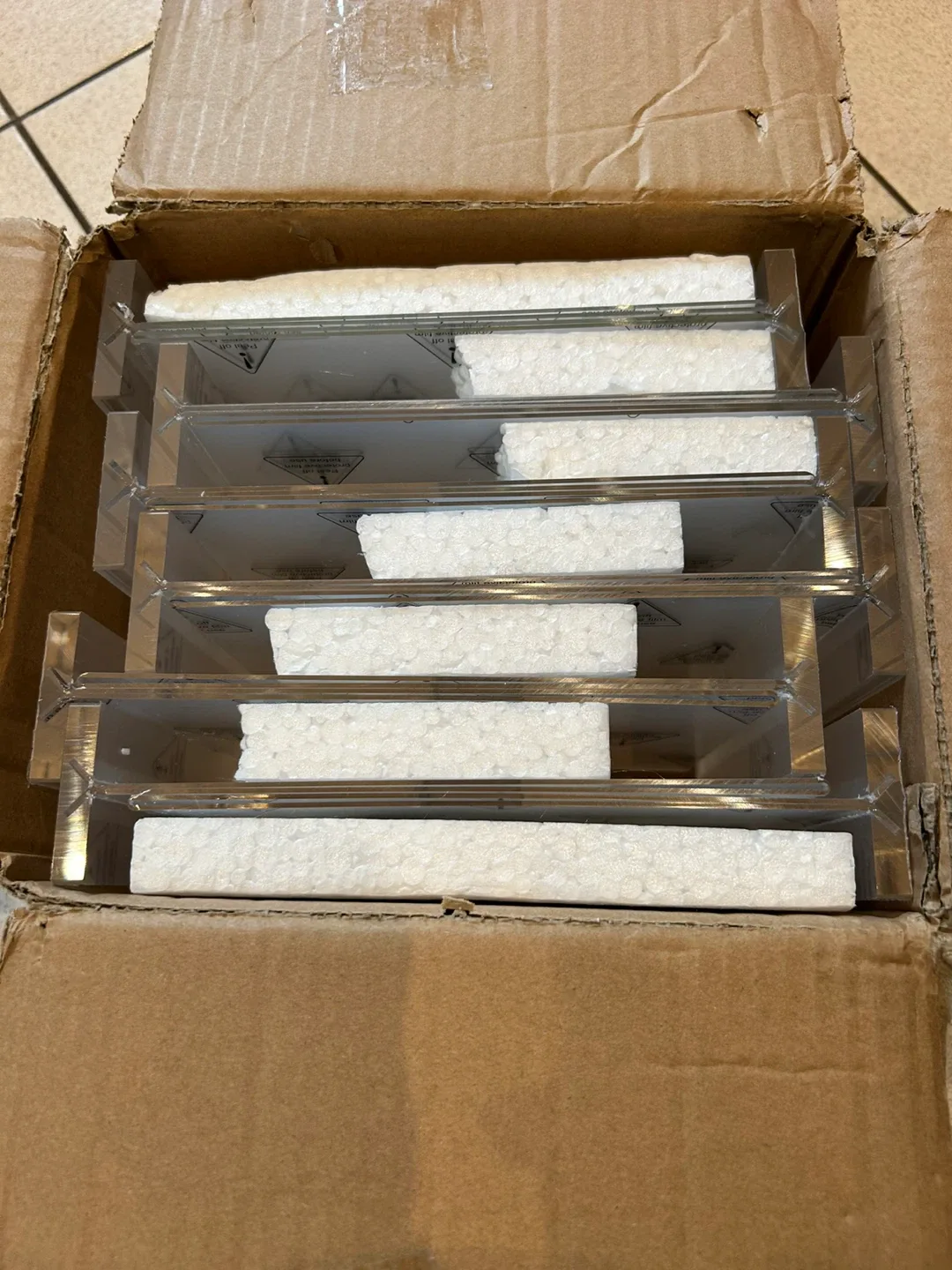 Acrylic Sign Holder 4x6, 12 Pack - New in Box! image indicator(3)