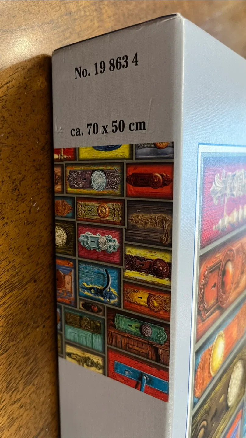 Ravensburger 1000 pc Puzzle - Antique Doorknobs image indicator(2)