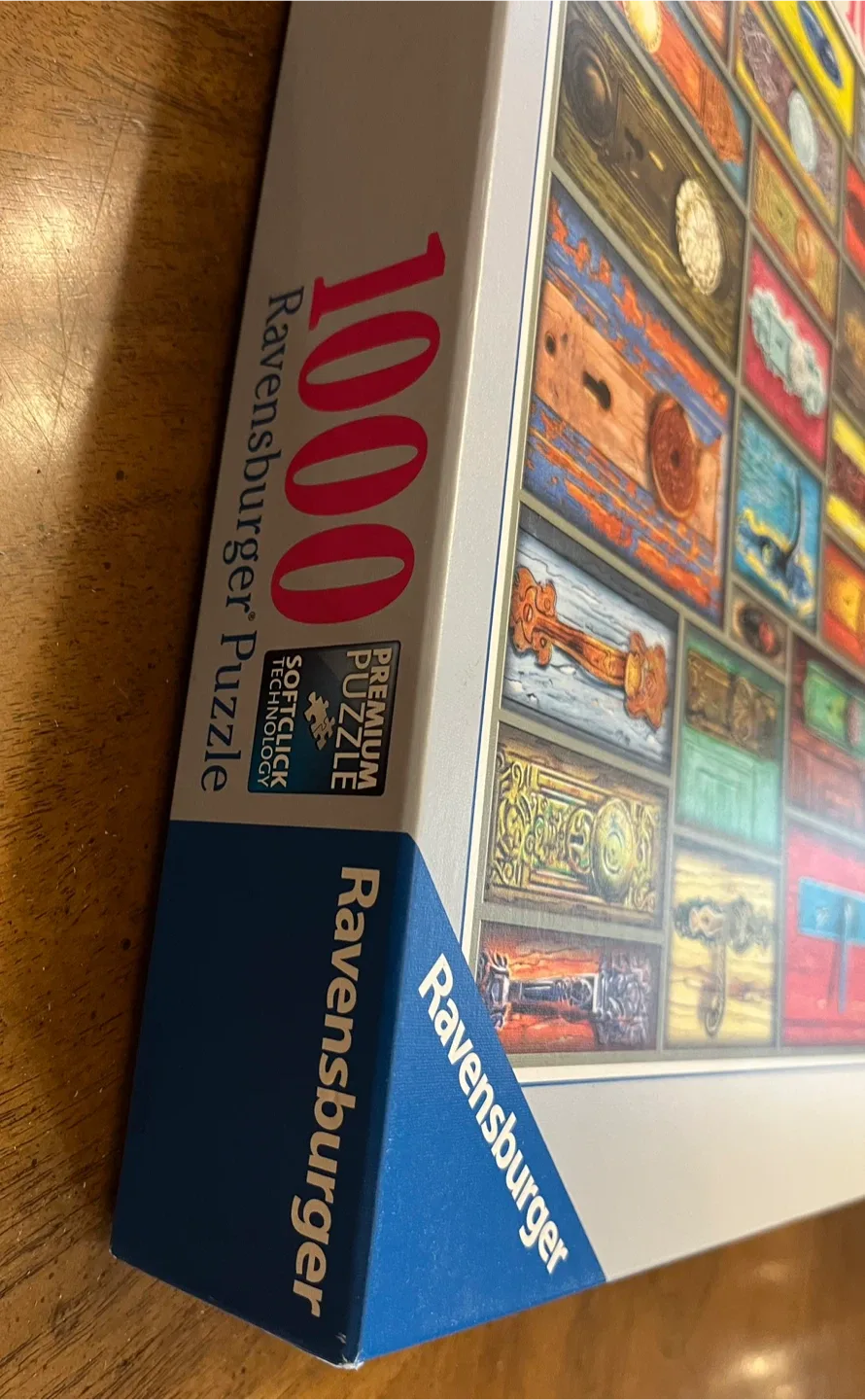 Ravensburger 1000 pc Puzzle - Antique Doorknobs image indicator(3)