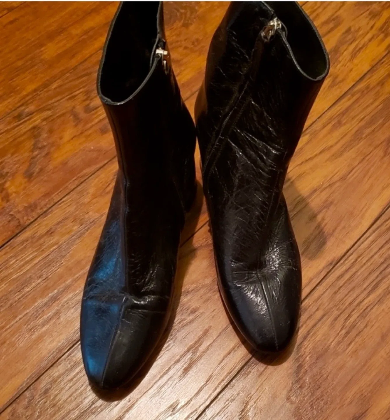 Zara Crinkle Leather Ankle Boots image indicator(2)