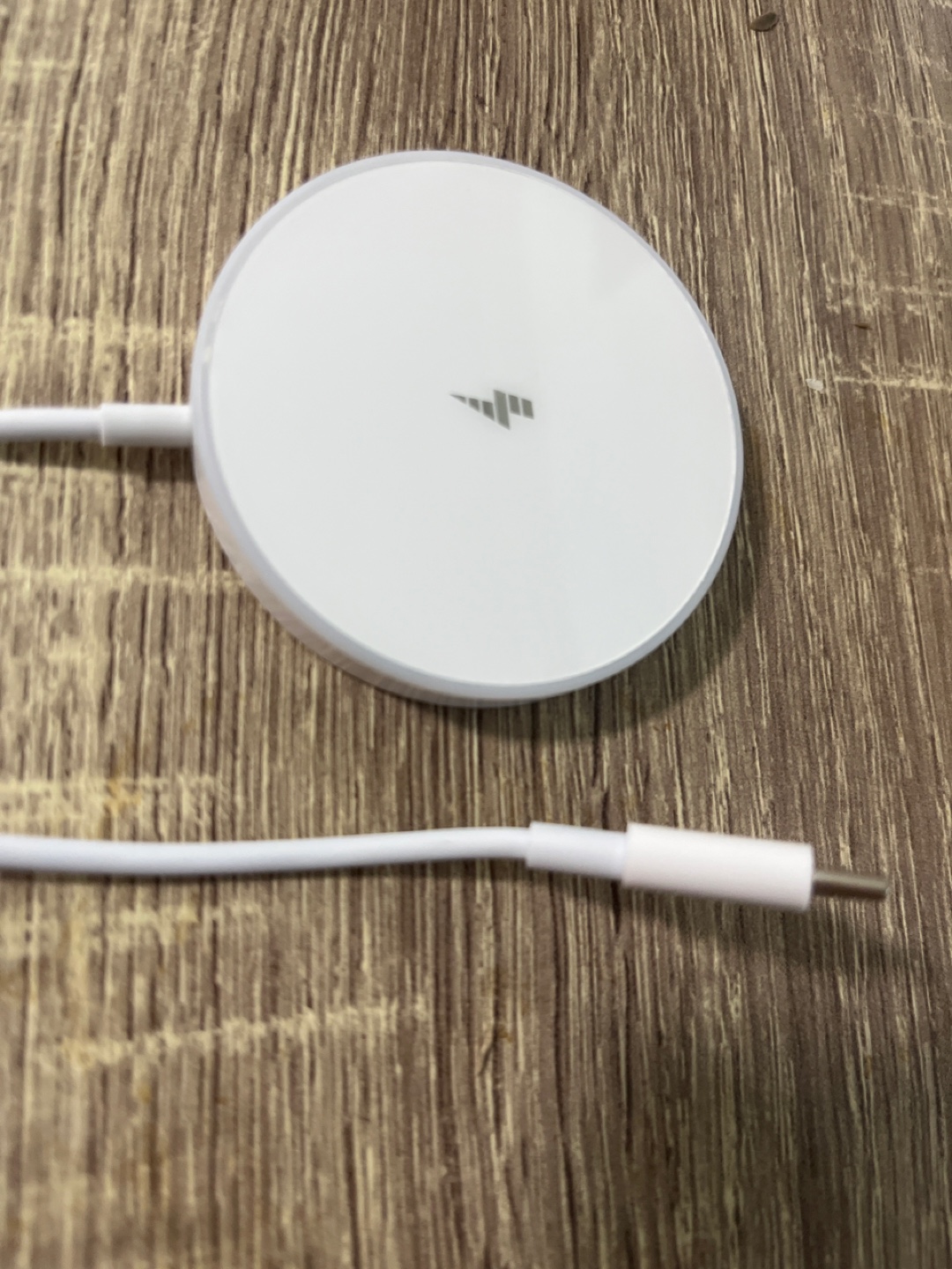 Wireless Charger Pad - photo 2