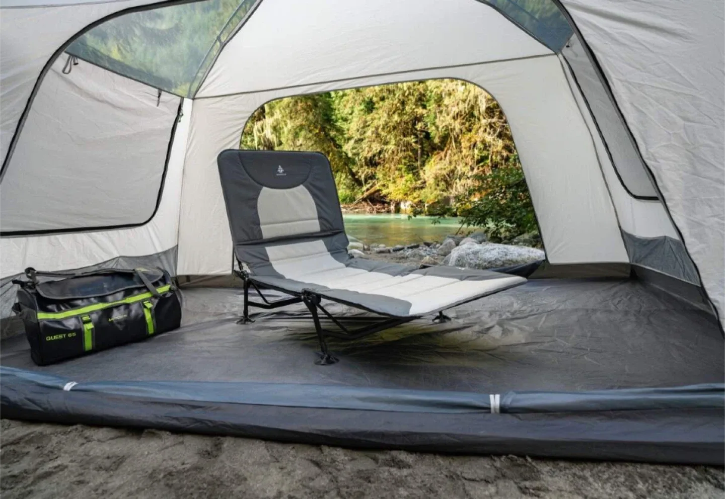 Woods portable cot or lounge bed, BRAND NEW image indicator(4)