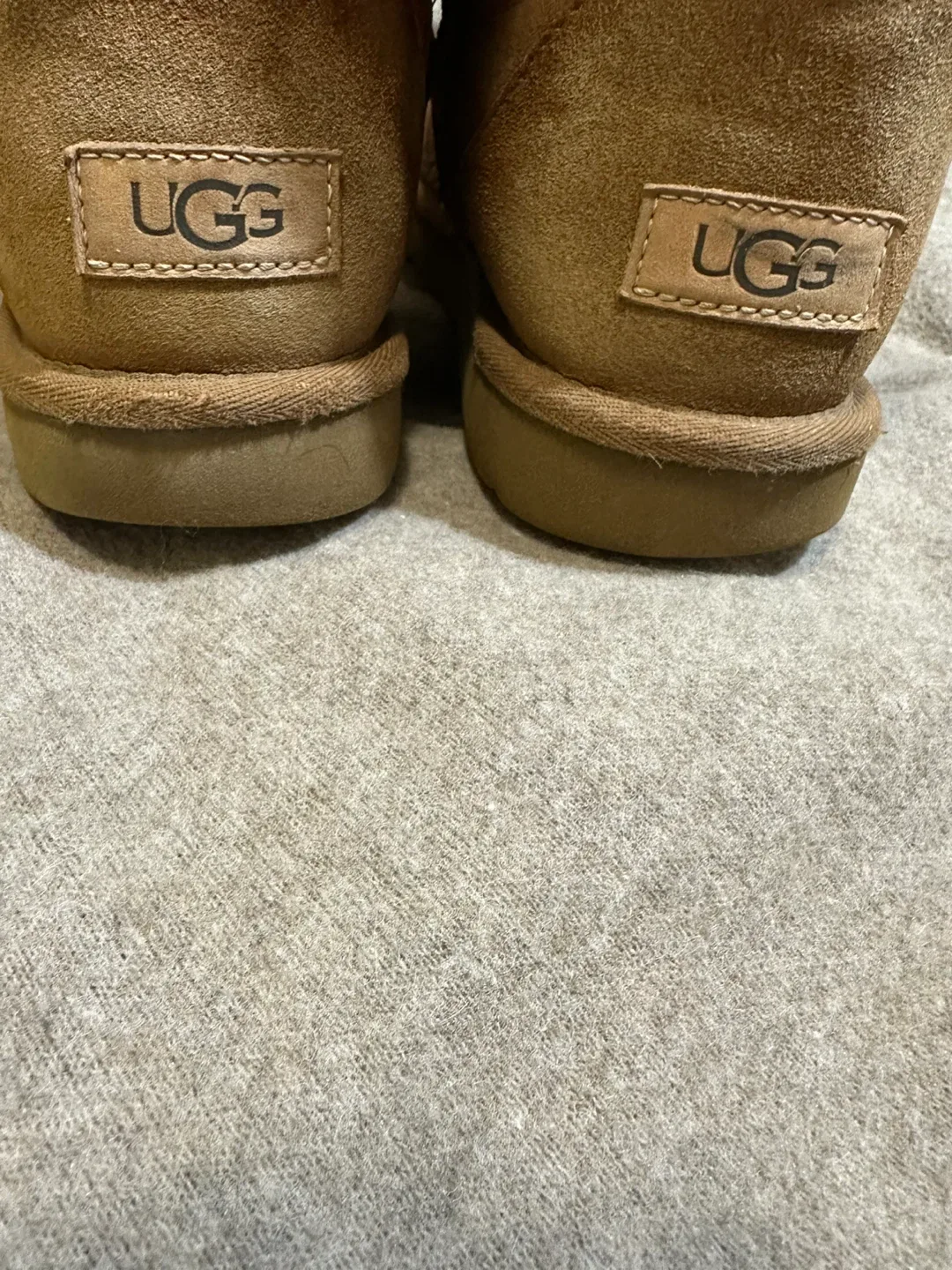 UGG Classic Short Boots - Size 8 Womens (Well-loved) image indicator(6)