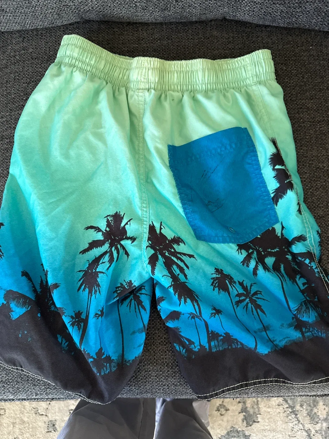 Shorts image indicator(6)