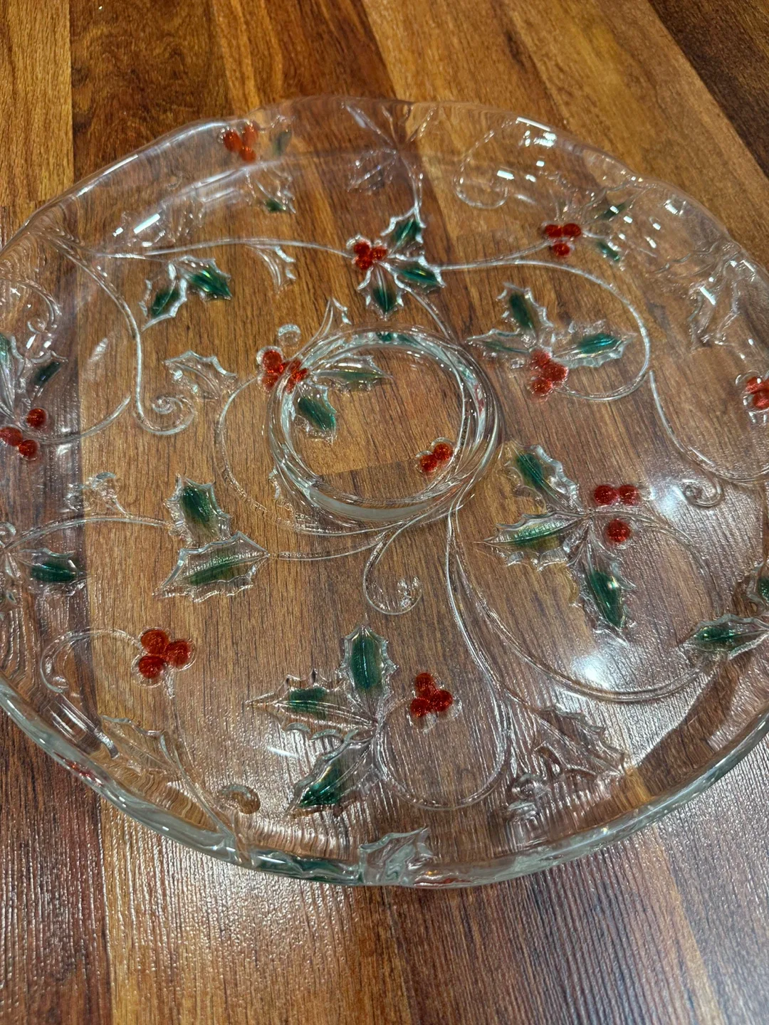 Clear Glass Serving Platter with Holly Design image indicator(6)