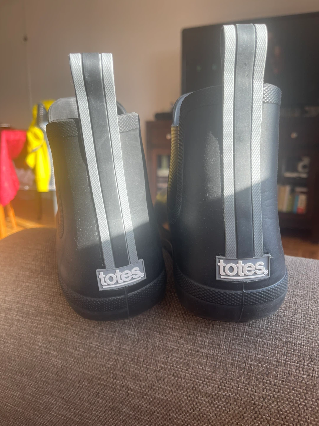 Totes Black Rain Boots US 9 - photo 2