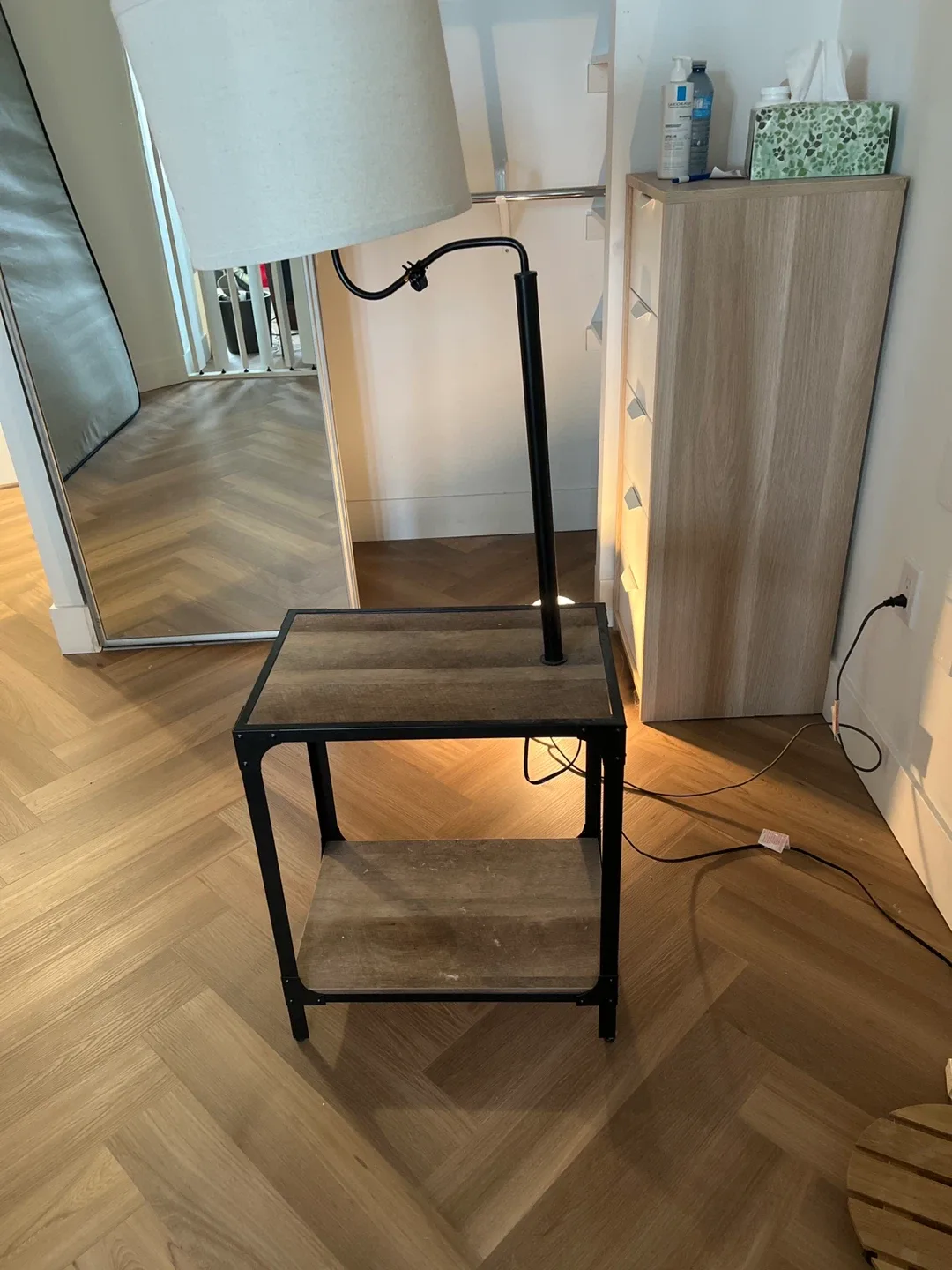 Floor Lamp with Table and USB Port image indicator(2)