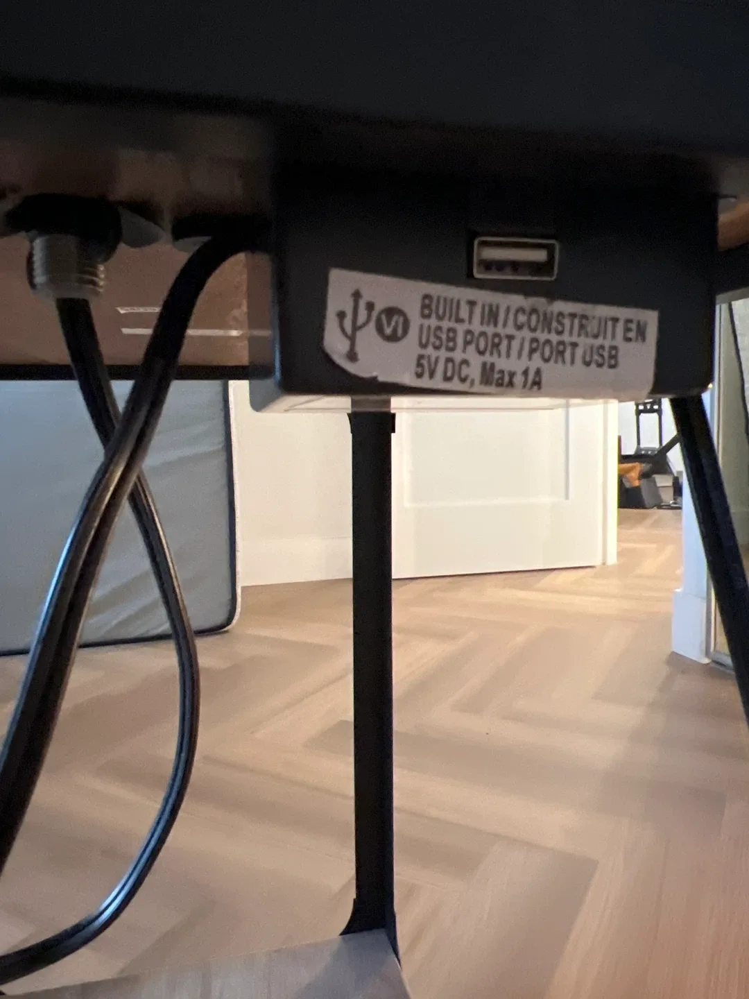 Floor Lamp with Table and USB Port image indicator(3)