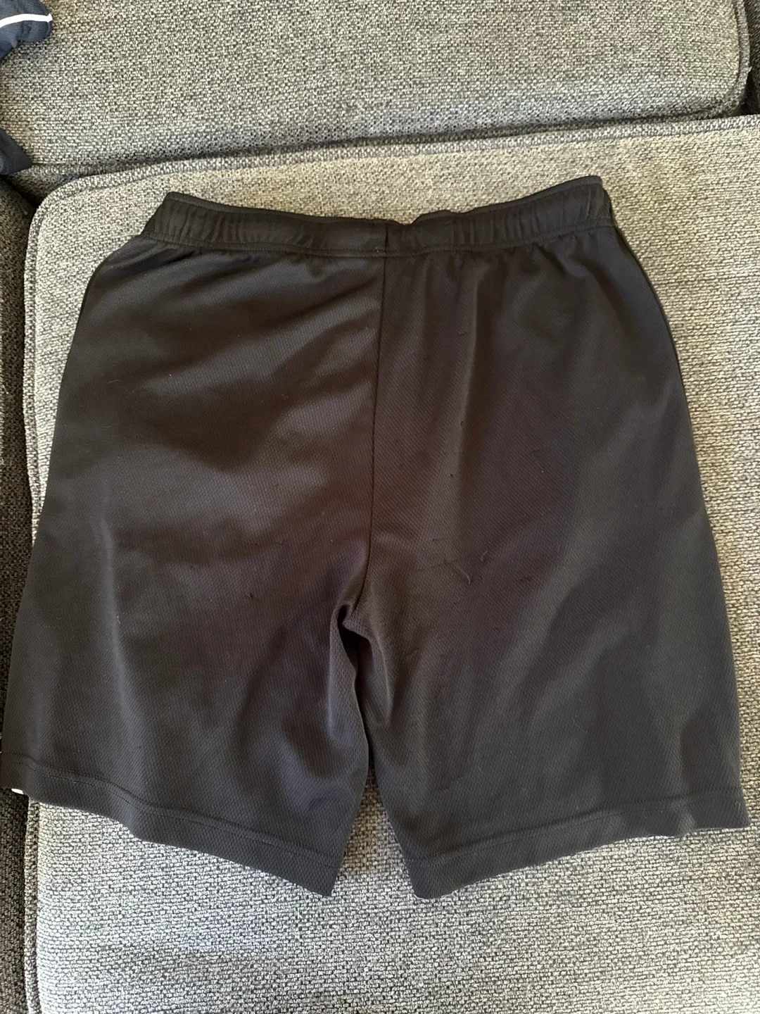 Athletic shorts image indicator(5)