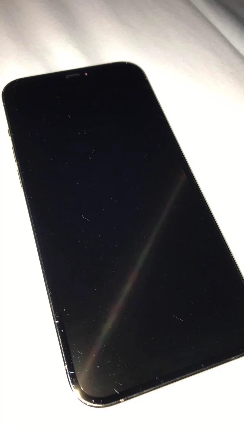 Used iPhone 12 Pro image indicator(2)