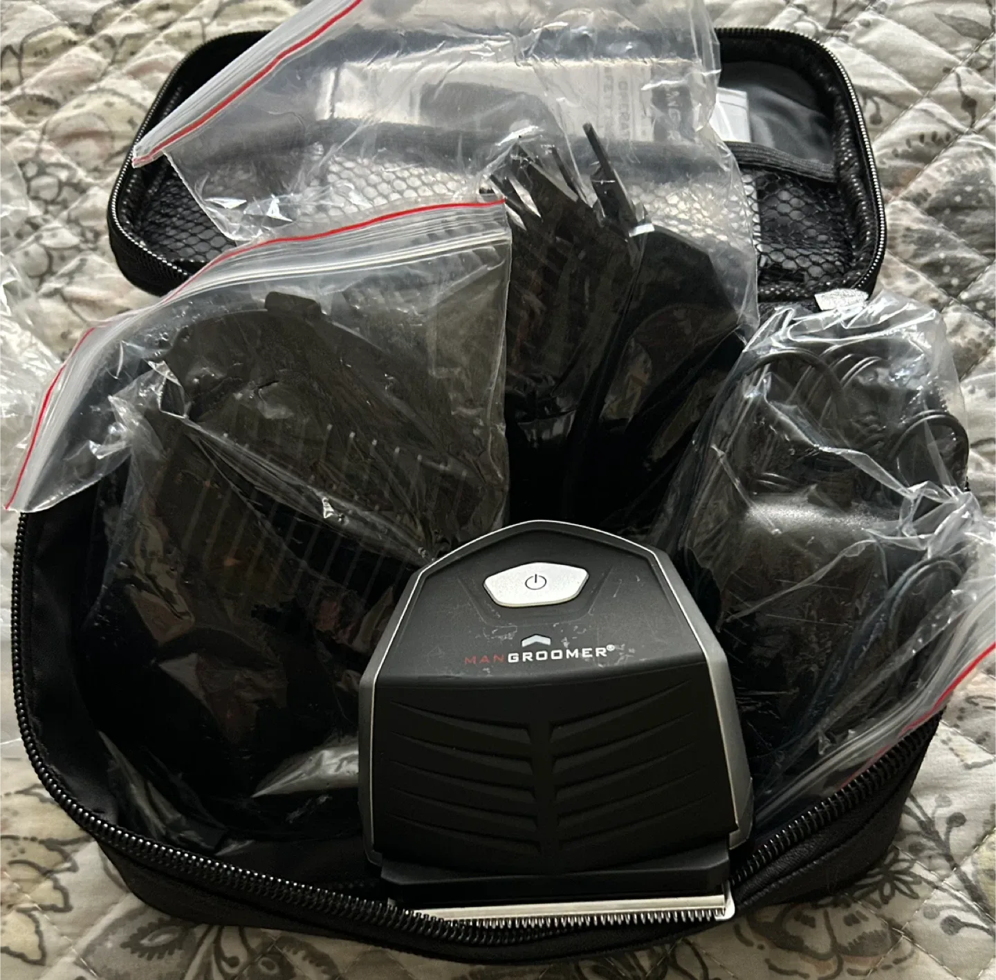 NEW! MANSCAPED® Ultimate Pro Self-Haircut Kit image indicator(6)