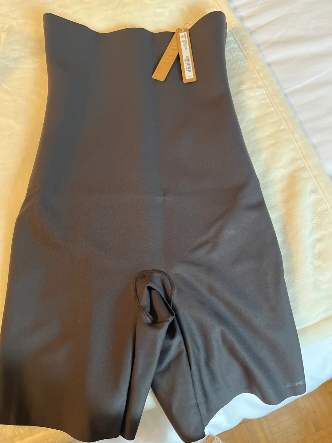New SKIMS Sculpting Bodysuit - Onyx - Size L