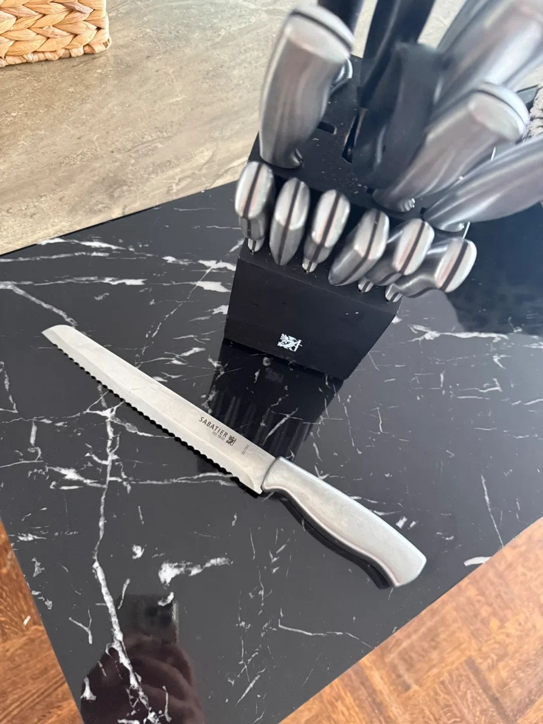 Sabatier Knife Set with Block image indicator(2)