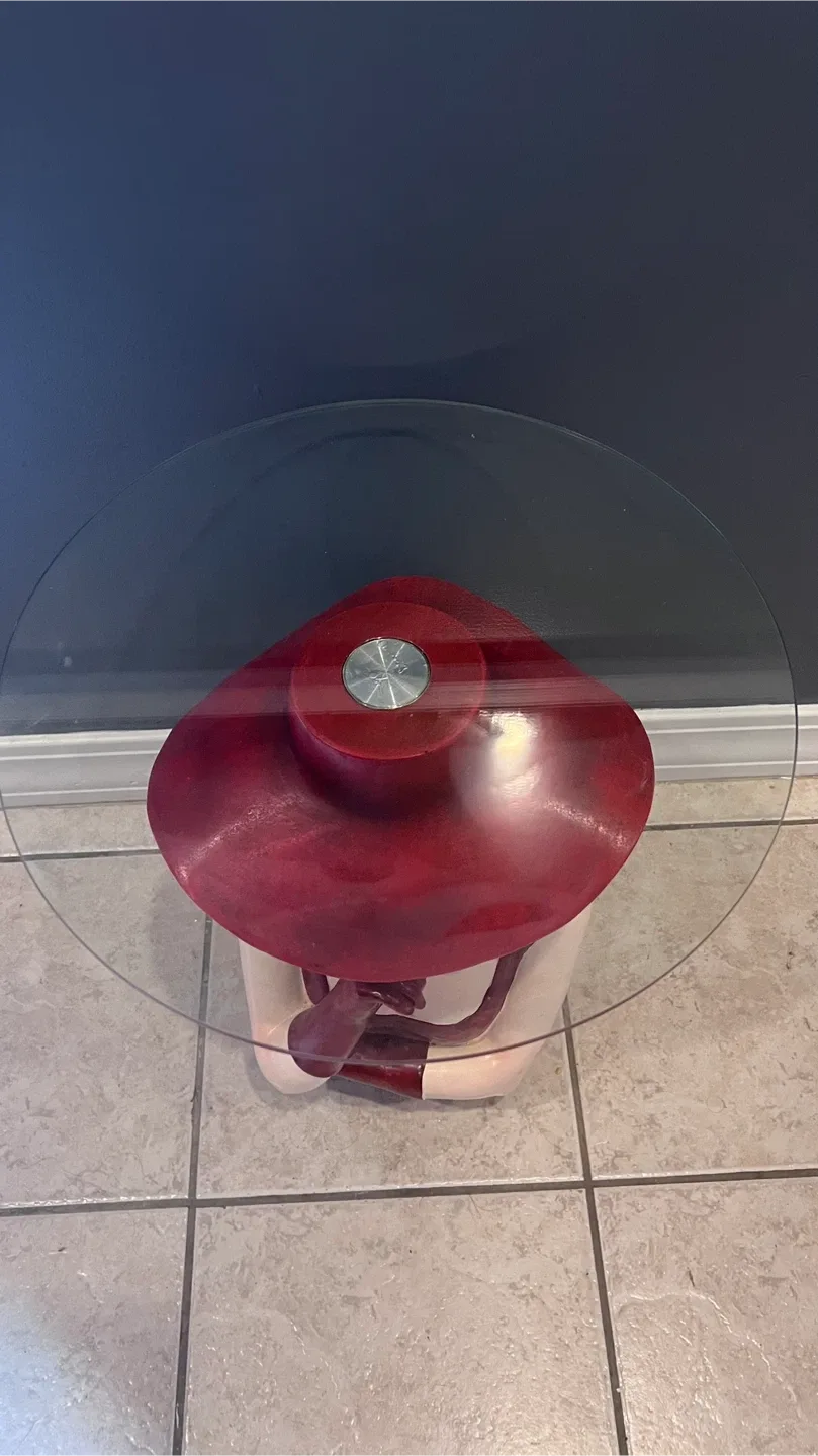 Lady Figurine Side Table image indicator(2)