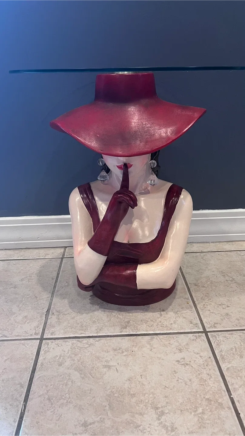 Lady Figurine Side Table image indicator(3)