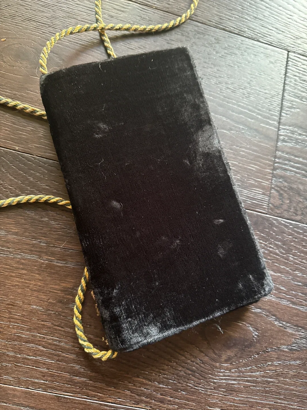 Vintage Embroidered 1950s Rare Black Velvet Clutch Purse image indicator(5)