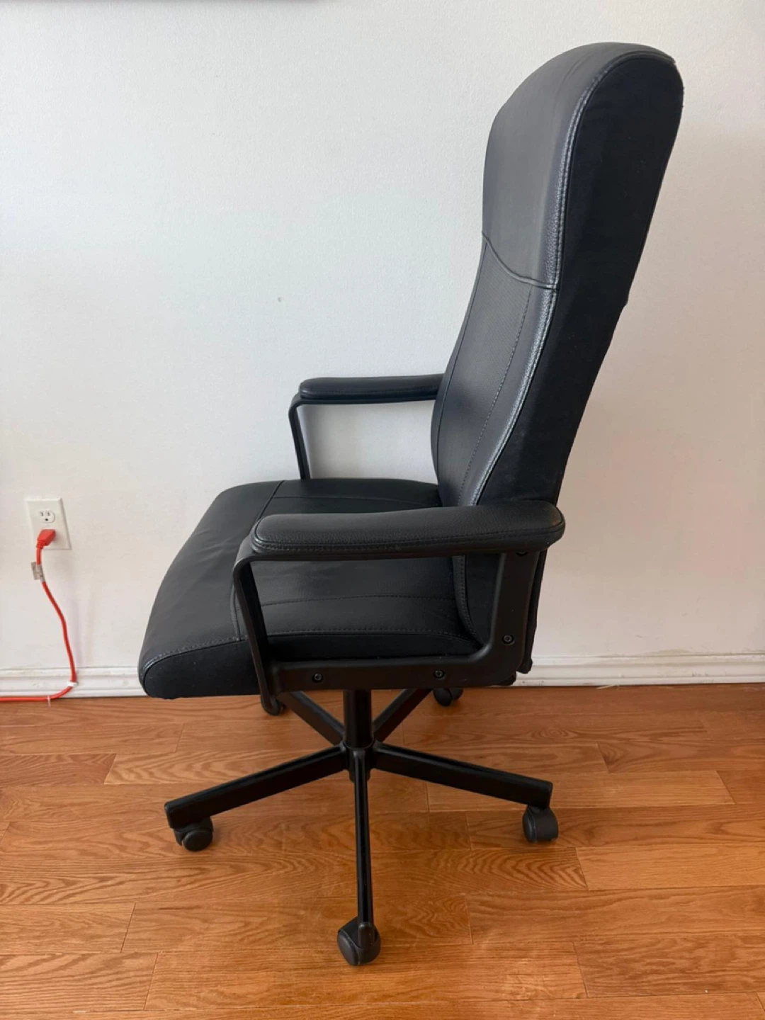 Ikea Black Office Chair - photo 2