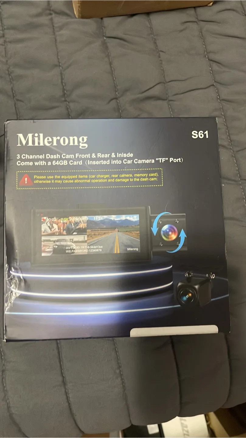 Milerong S61 Dash Cam w/ 64GB Card - New thumbnail