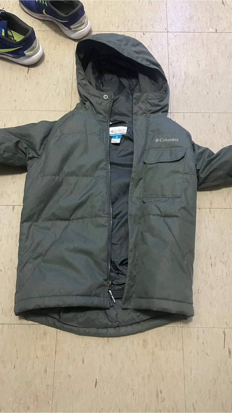Columbia Sportswear Puffer Jacket - Size M thumbnail