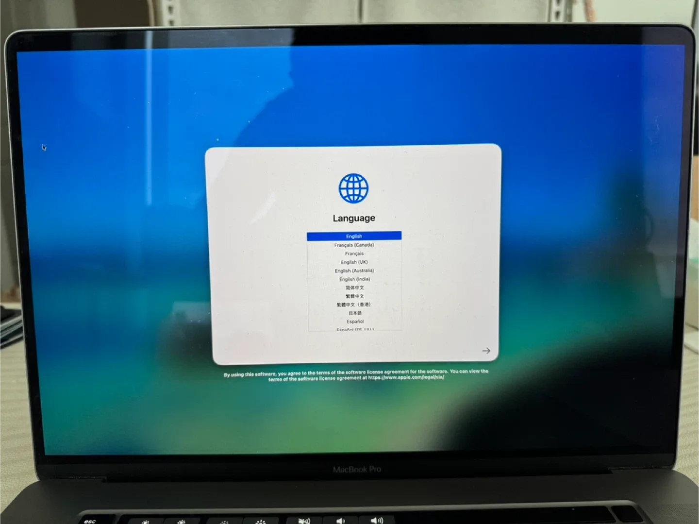 MacBook Pro 16-inch (2019) — i9 2.3 GHz · 32 GB RAM · 1 TB SSD image indicator(6)