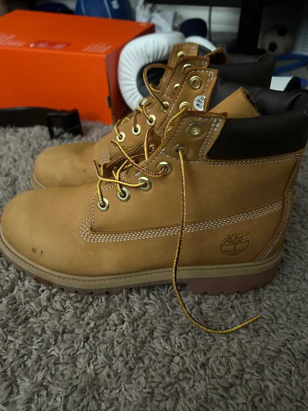 Timberland Boots Size 8 image indicator(3)