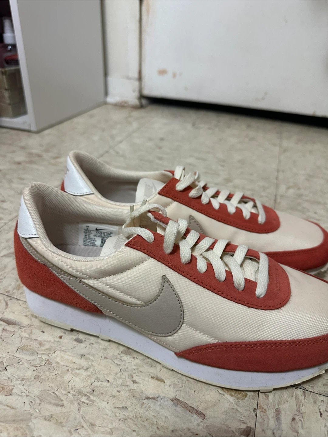 Nike Daybreak Sneakers - US 9